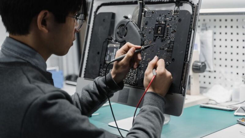 Best Emerging Mobile Tech: What’s Next in Foldables, Wearables & 6G