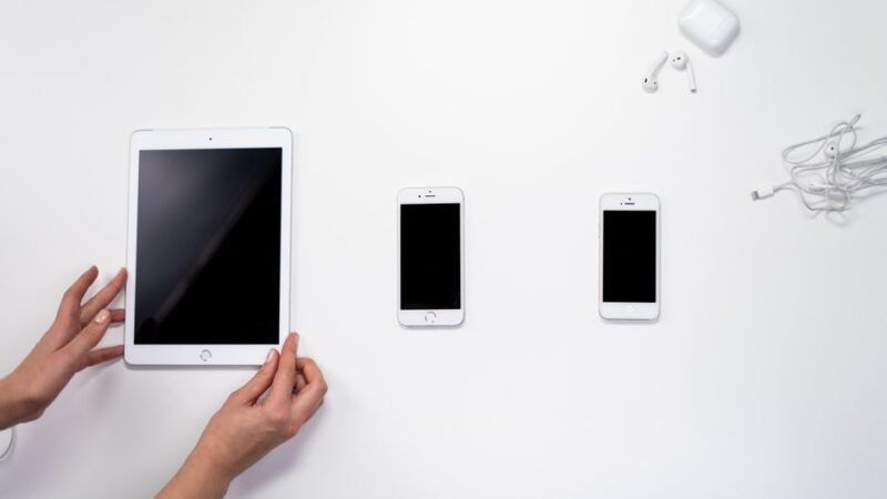 Apple iPhone Duo Foldable: Why Apple Dropped ‘Ultra’ and Priced It at $1,999