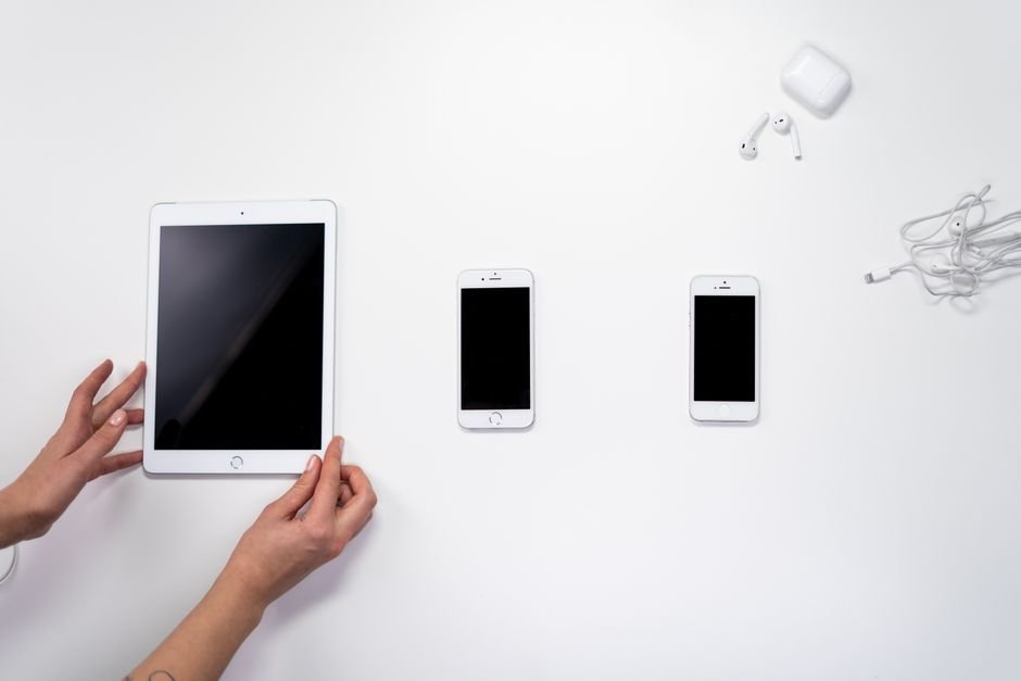 Apple iPhone Duo Foldable: Why Apple Dropped ‘Ultra’ and Priced It at $1,999